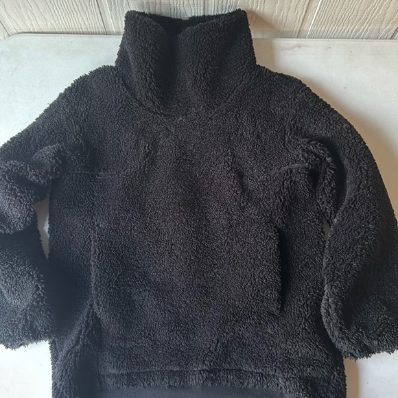 lululemon athletica Tops - Lululemon Black Warm Restore Sherpa Pullover Sz. 2